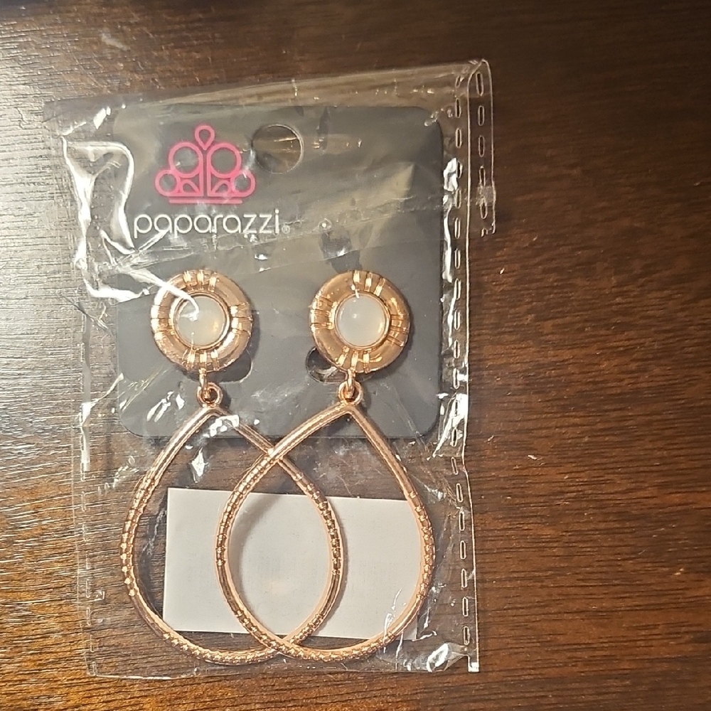 Gold Cuff Bracelet and Ring Set - Picture 14 of 15